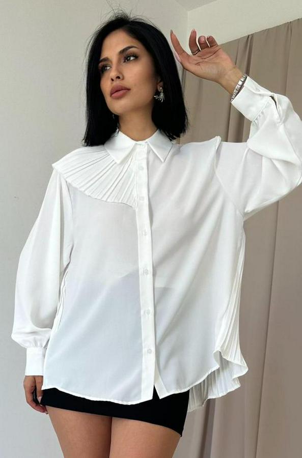 Beyaz Pilise Detaylı Jesica Gömlek