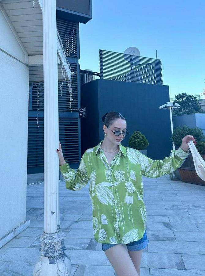 Uzun Kollu Dijital Baskılı Salaş Saten Gömlek