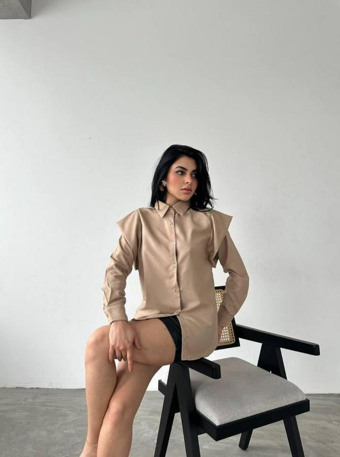 Omuz Tasarım Detaylı Gömlek