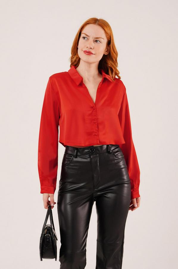 Saten Crop Model Kırmızı Gömlek