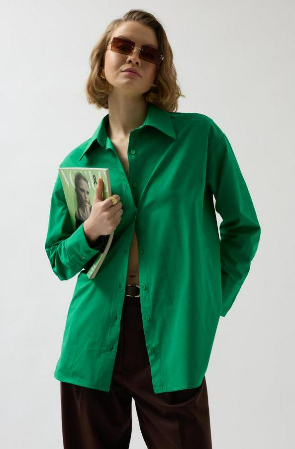 Sırt Dekolteli Bağcıklı Gömlek