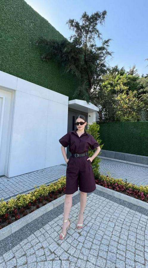 Yakalı Gömlek Kemerli Şortlu Takım