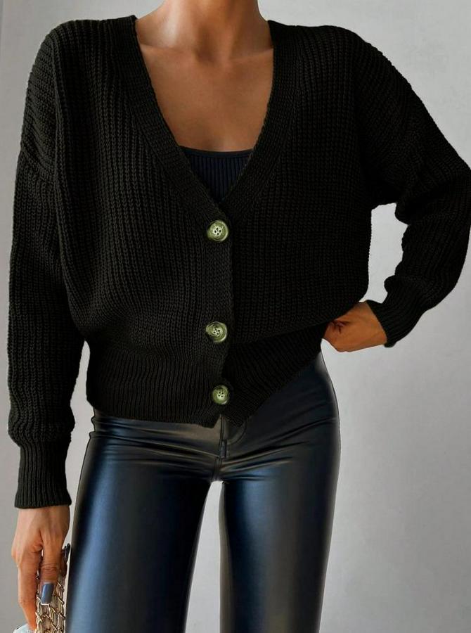 Uzun Kollu Düğme Detay Triko Hırka