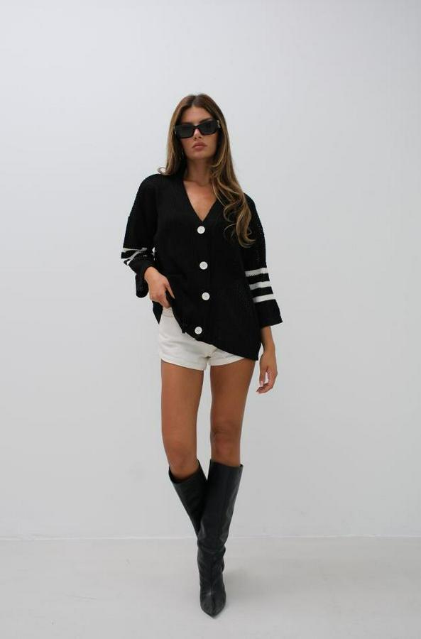 Sırt Baskılı Ajurlu Hırka