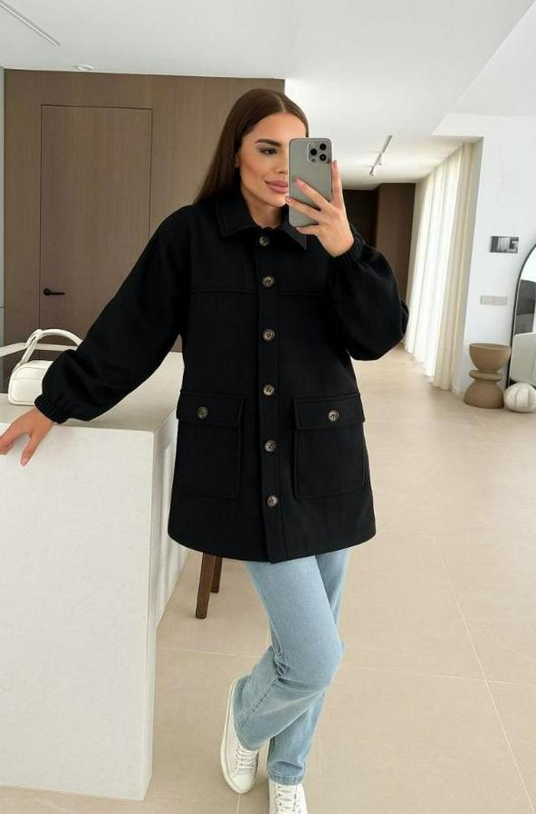 Bileği Lastikli Cep Ve Leopar Düğme Detay Kaşe Kaban