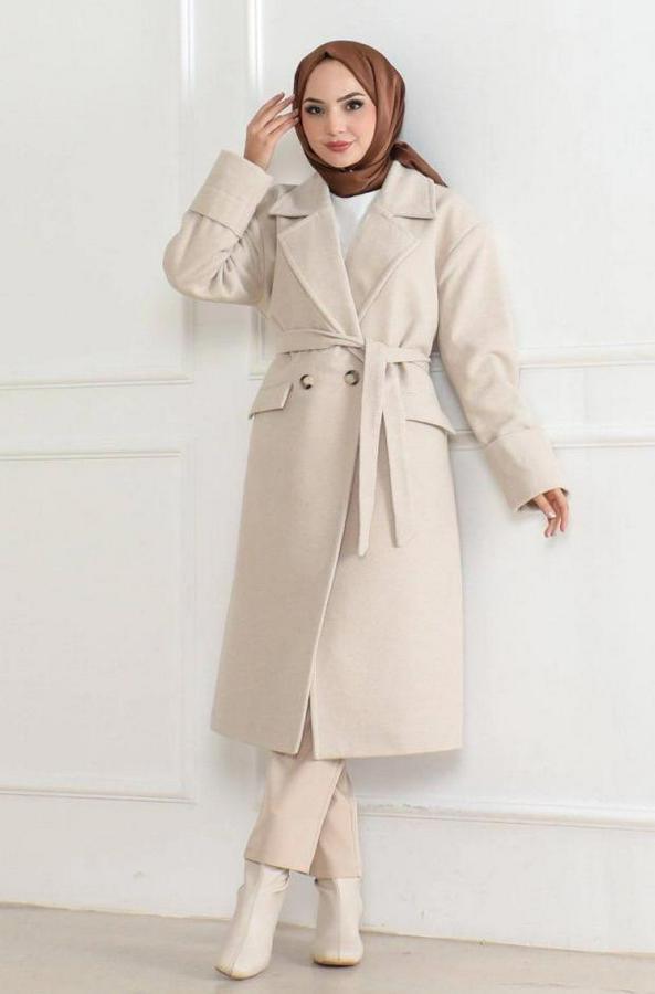 Kaşe Kaban – Uzun Boy Kruvaze Yaka Kuşaklı Tesettür Kaşe Kışlık Kaban, Astarlı Şık Yünlü Dokuma Oversize Rahat Kalıp Cepli Düğmeli Modern Kap Modeli