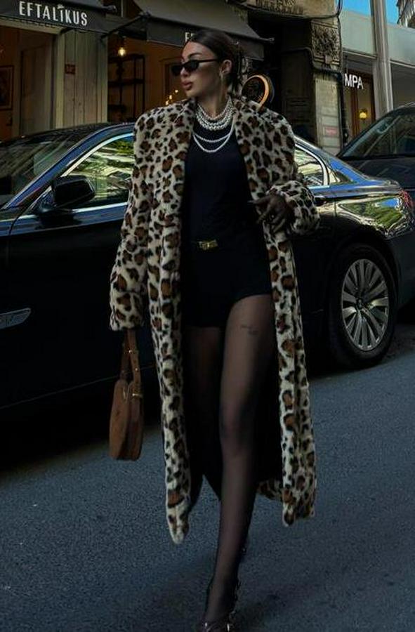 Leopar Desenli Içi Astarlı Peluş Kaban 7065