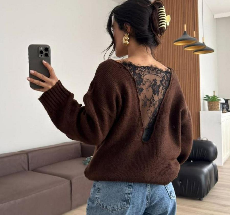 Sırtı Dantel Transparan Detay Triko Kazak