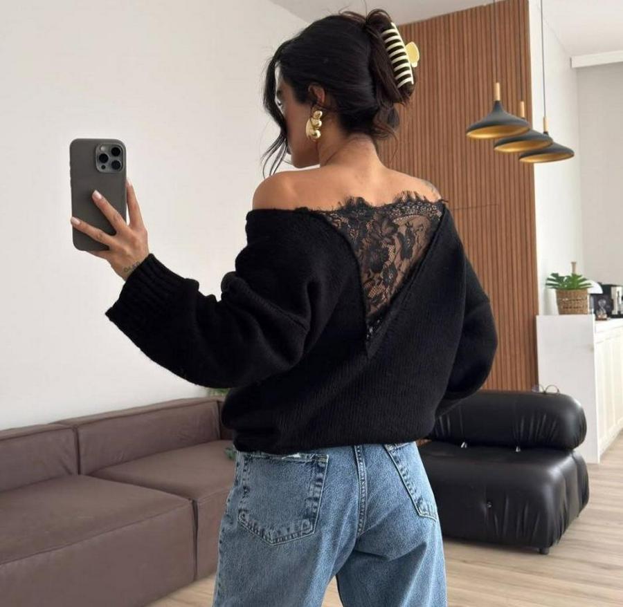 Sırtı Dantel Transparan Detay Triko Kazak