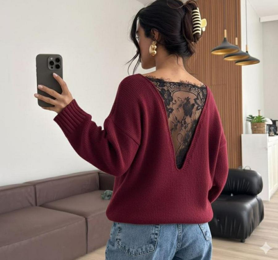 Sırtı Dantel Transparan Detay Triko Kazak