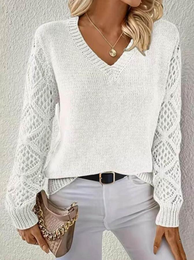 Uzun Kollu V Yaka Kol Delikli Baklava Desen Detaylı Triko Kazak