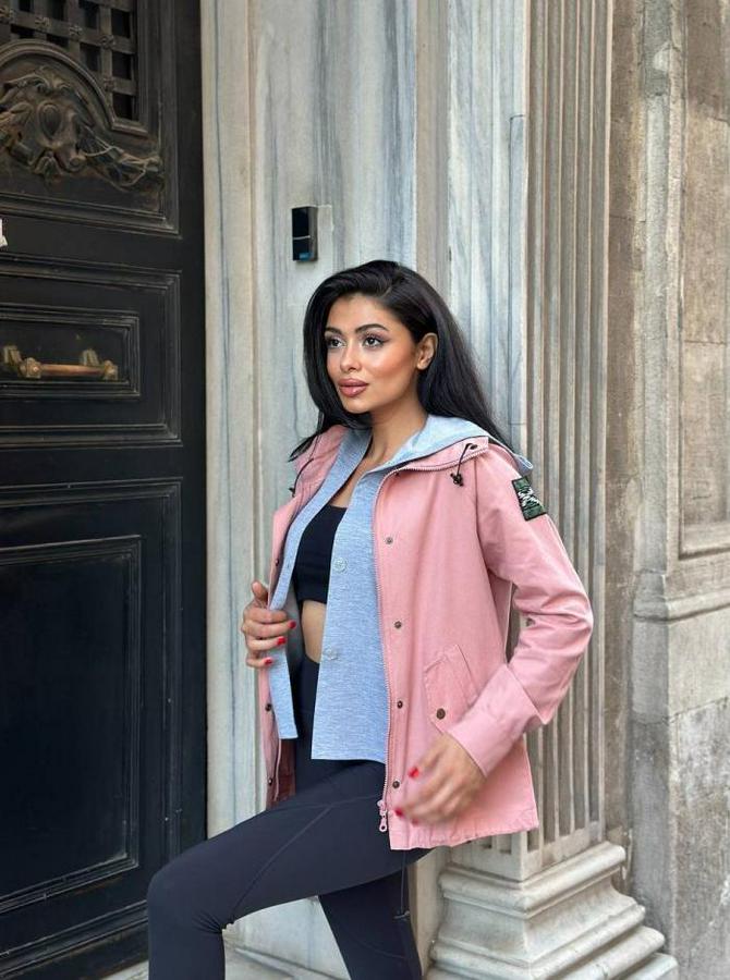 Ek Parça Kapüşon Kol Arma Detay Gabardin Ceket