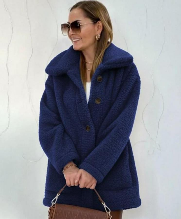 Uzun Kollu Yakalı Önden Düğmeli Welsoft Kaban