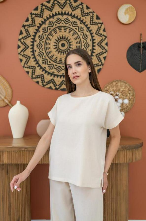 Bej T-Shirt Ve Pantolon Takım