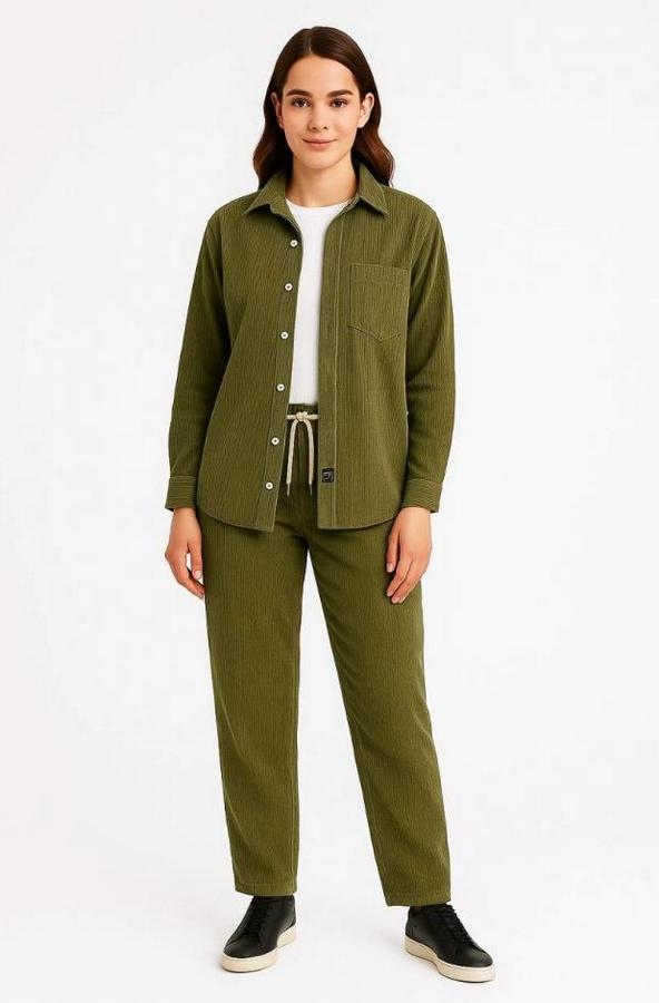 Kadife Oversize Takım – Gömlek Ve Pantolon Ikili Set Füme Corduroy Şıklığı, Rahat Ve Zarif Duruş Yumuşak Dokulu Kadife Kumaş, Düğmeli Gömlek Üst Ve La