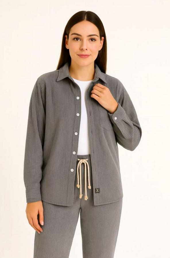 Kadife Oversize Takım – Gömlek Ve Pantolon Ikili Set Füme Corduroy Şıklığı, Rahat Ve Zarif Duruş Yumuşak Dokulu Kadife Kumaş, Düğmeli Gömlek Üst Ve La