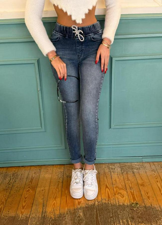 Belden Bağlamalı Cepli Yüksek Bel Kot Pantolon