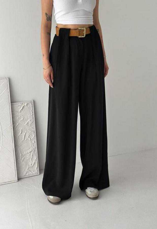 Pileli Kemerli Pantolon