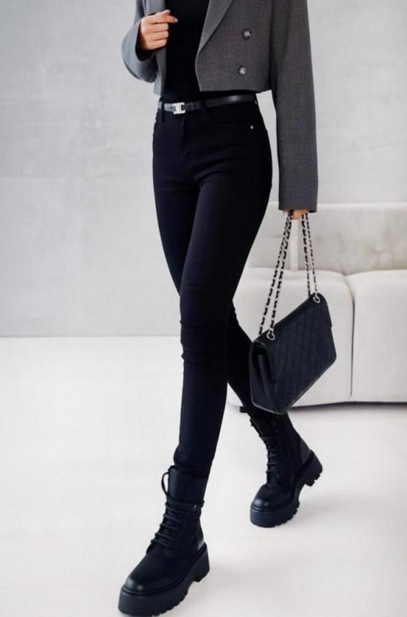 Yüksek Bel Cepli Kemersiz Kot Pantolon