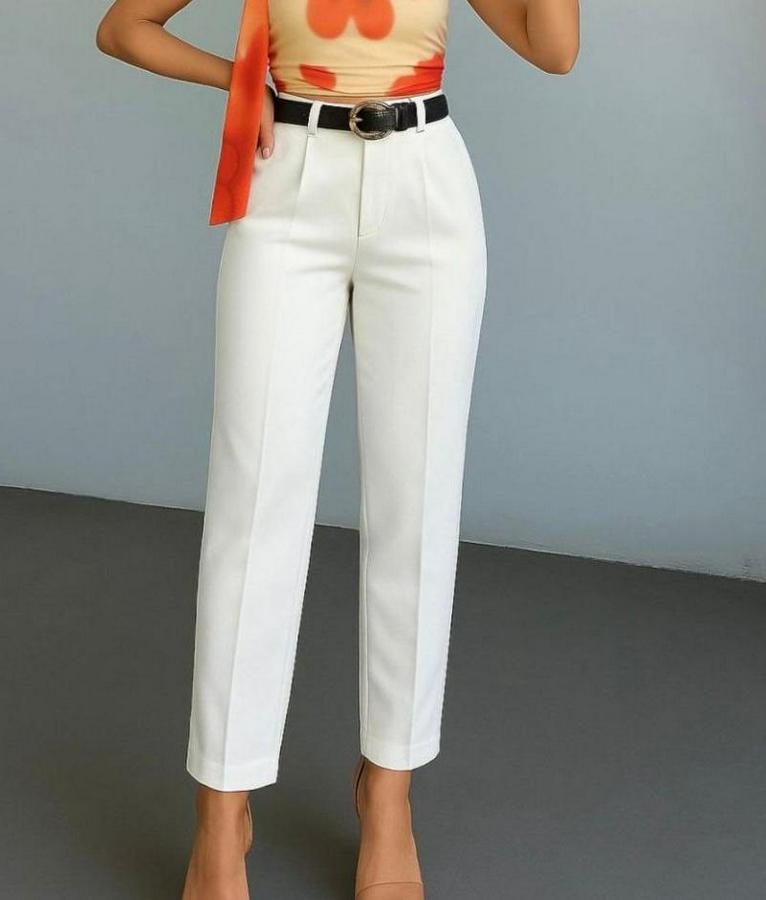 Yüksek Bel Gipe Detay Dar Paça Kısa Pantolon