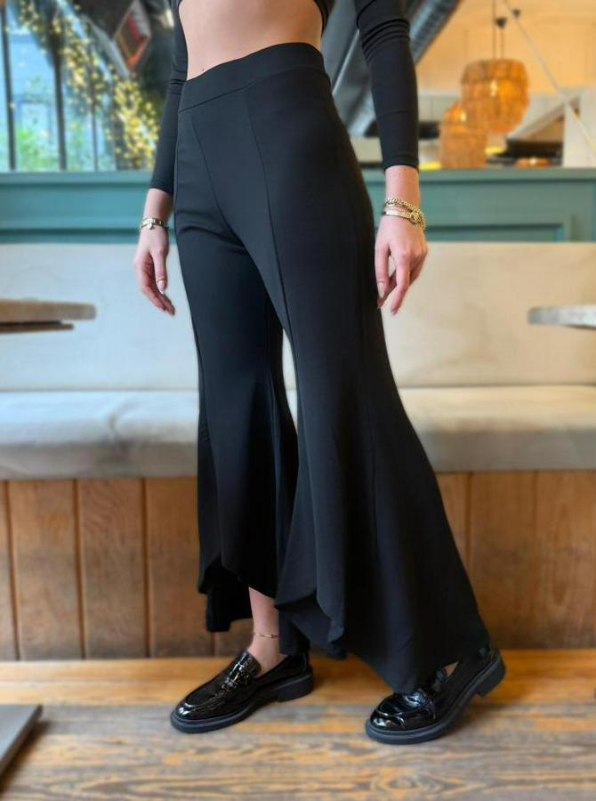 Yüksek Bel Önden Arkaya Uzanan Volanlı Paçalı Janjan Krep Pantolon