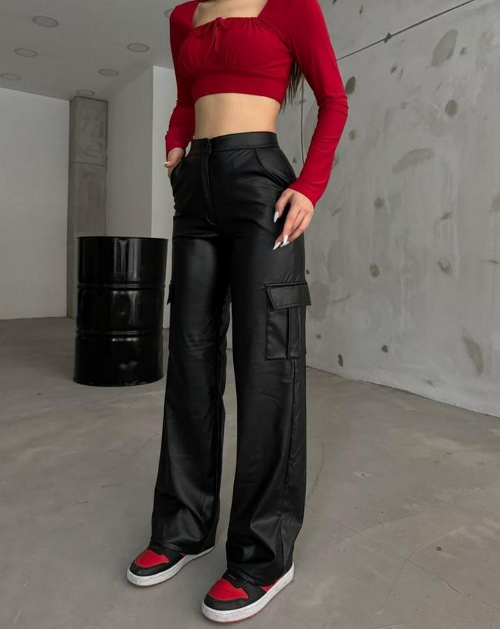 Yüksek Bel Önden Fermuarlı Yandan Cep Detaylı Deri Kargo Pantolon