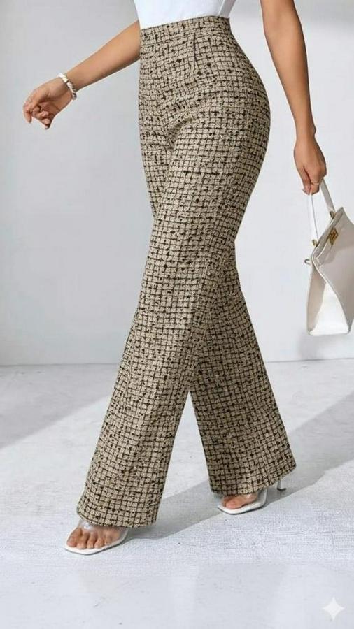 Yüksek Bel Paçaya Doğru Geniş Dokuma Pantolon