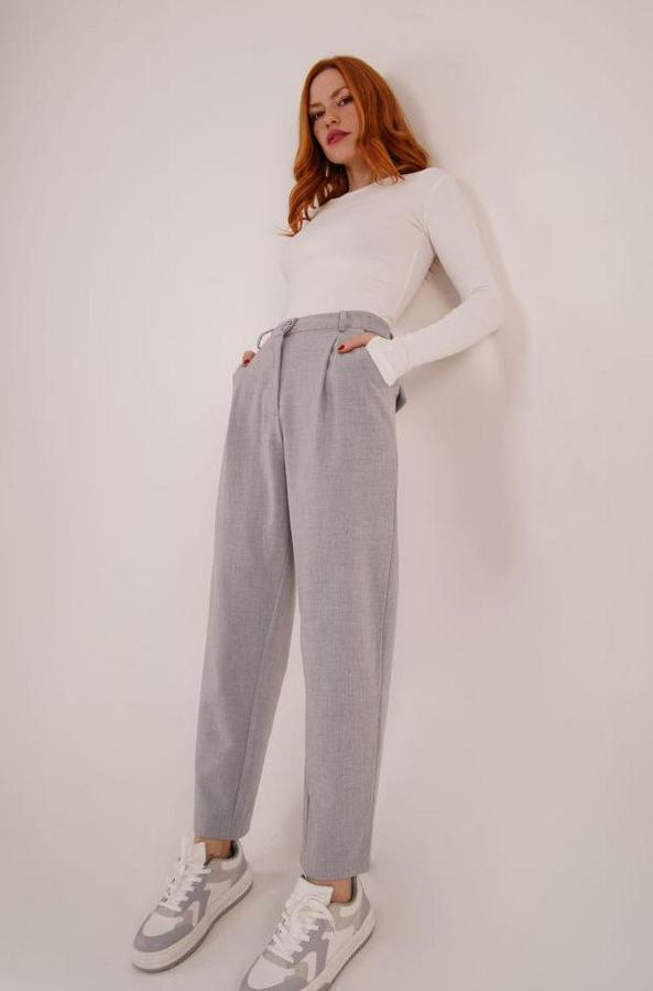 Kapama Cep Detaylı Gri Pantolon