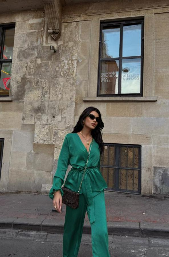 Saten Kruvaze Bağlamali Bluz- Pantolon Takim