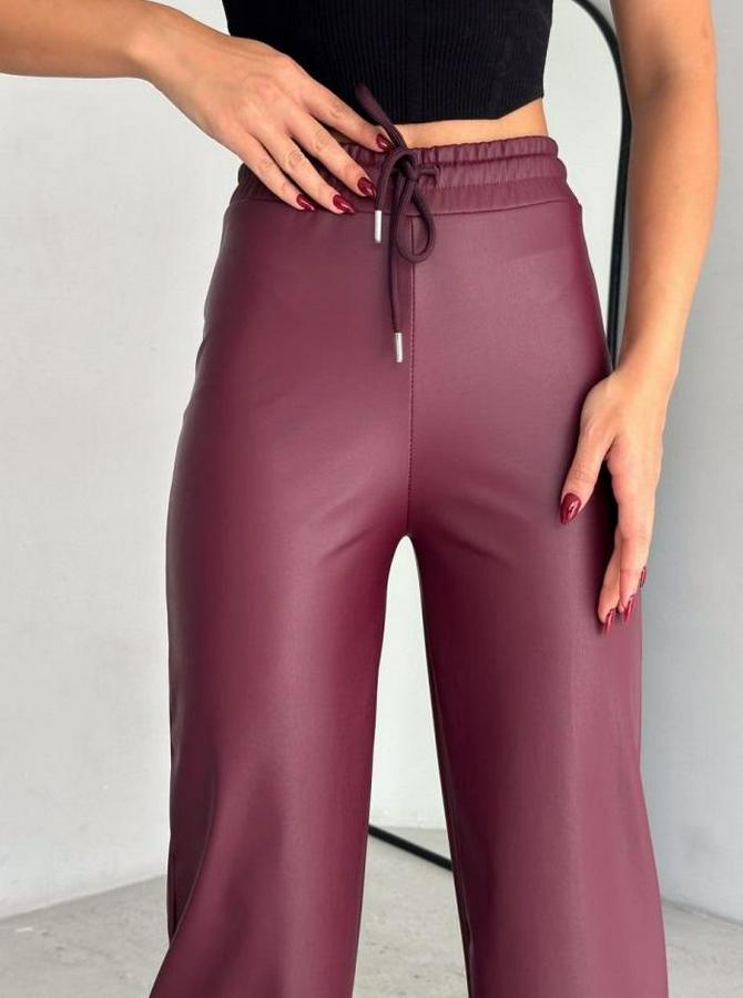 Yüksek Bel Geniş Paça Içi Şardonlu Deri Pantolon.