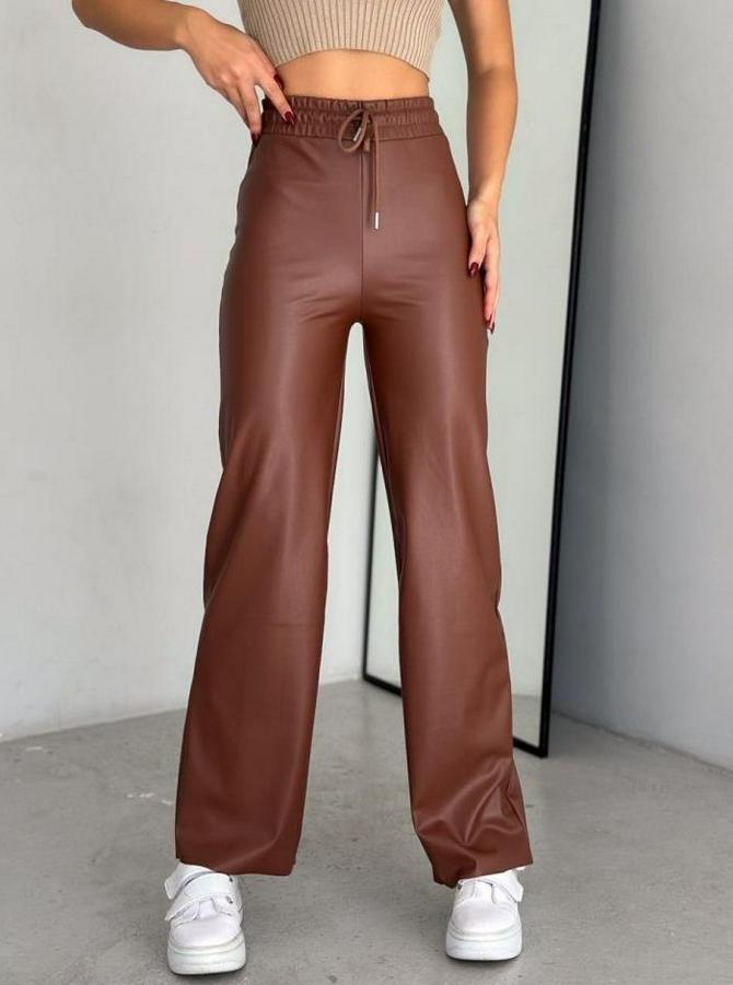 Yüksek Bel Geniş Paça Içi Şardonlu Deri Pantolon.