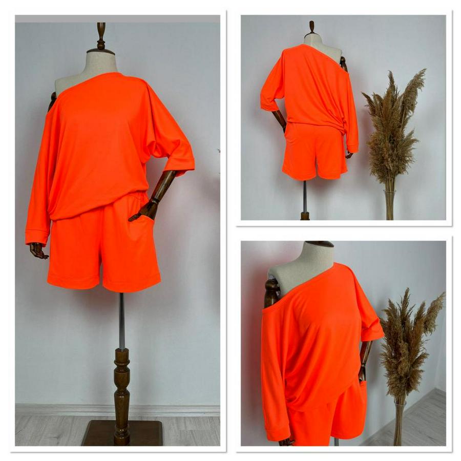 Kayık Yaka Oversize Asimetrik Bluz Ve Şort Iki Iplik Takım