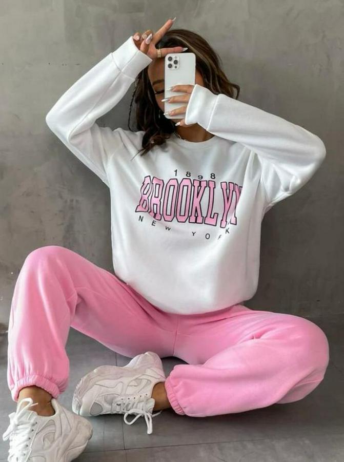 Bisiklet Yaka Brooklyn Baskılı Üç Iplik Kumaş Sweat