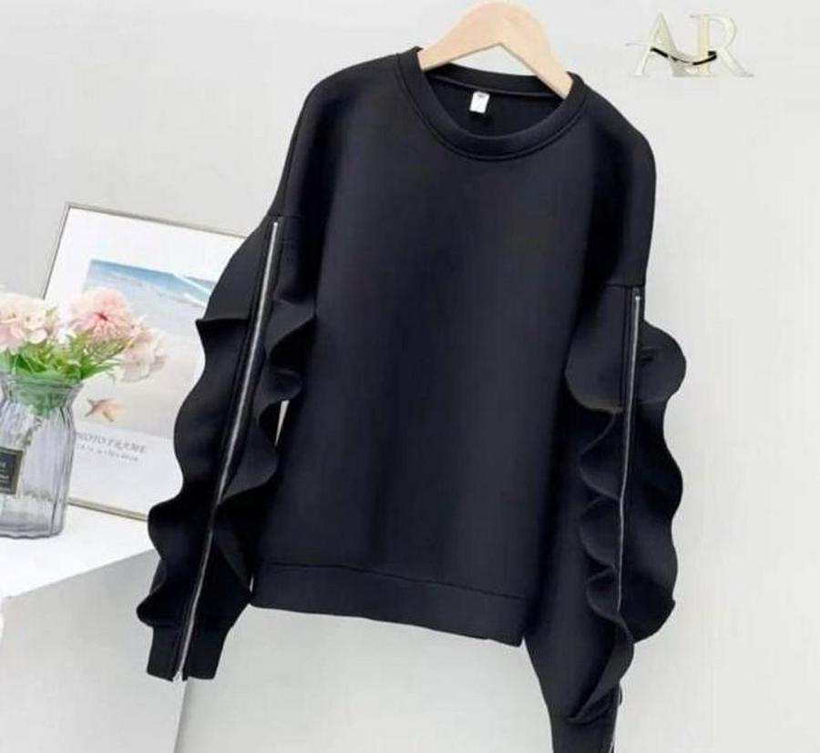 Bisiklet Yaka Kolları Volan Detay Üç Iplik Kumaş Sweat