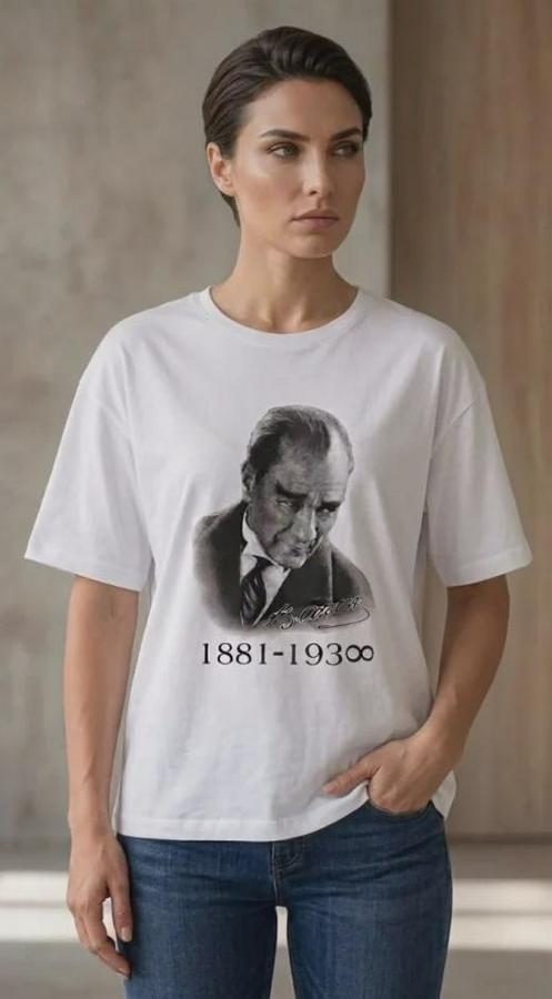 Atatürk Baskılı Tişört Kısa Kollu Bisiklet Yaka T-Shirt