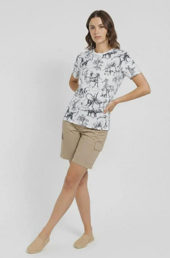 Beyaz Dinozor Desenli Tişört – Regular Kalıp, Bisiklet Yaka, Dijital Baskılı Pamuklu T-Shirt