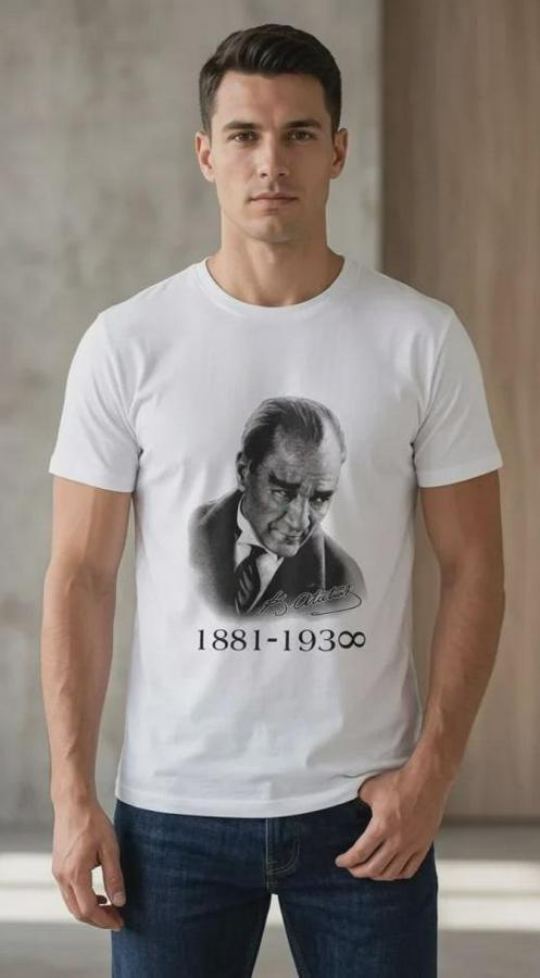 Atatürk Baskılı Tişört Kısa Kollu Bisiklet Yaka  T-Shirt