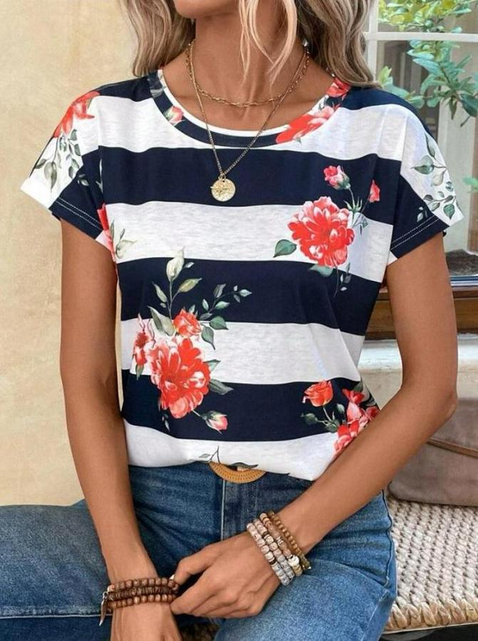 Çiçek Desenli Yatay Şeritli Bisiklet Yaka Tişört