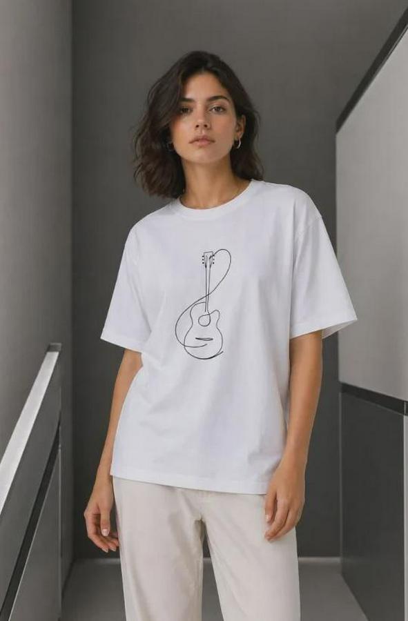 Minimal Gitar Baskılı Tişört T-Shirt Yazlık Kısa Kol Bisiklet Yaka T-Shirt 