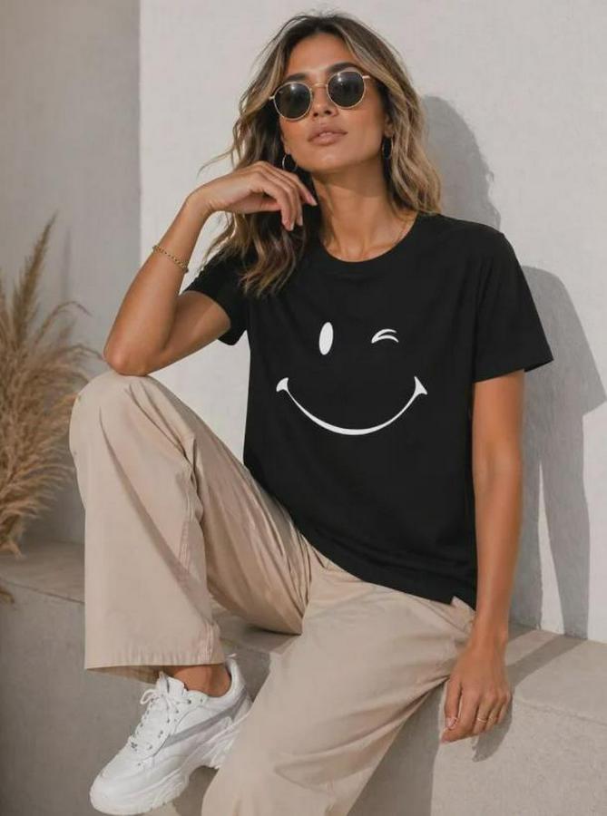 Minimal Gülümseyen Yüz Baskılı Tişört Kısa Kol Yazlık T-Shirt
