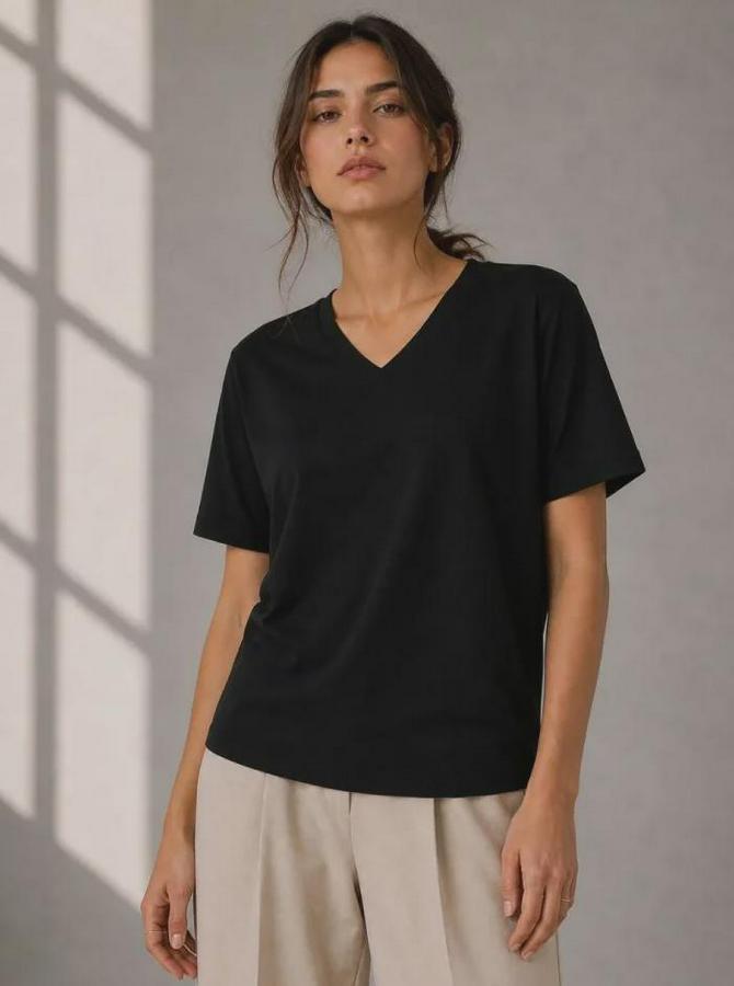 V Yaka Basic Tişört Kısa Kol Yazlık Regular Fit T-Shirt