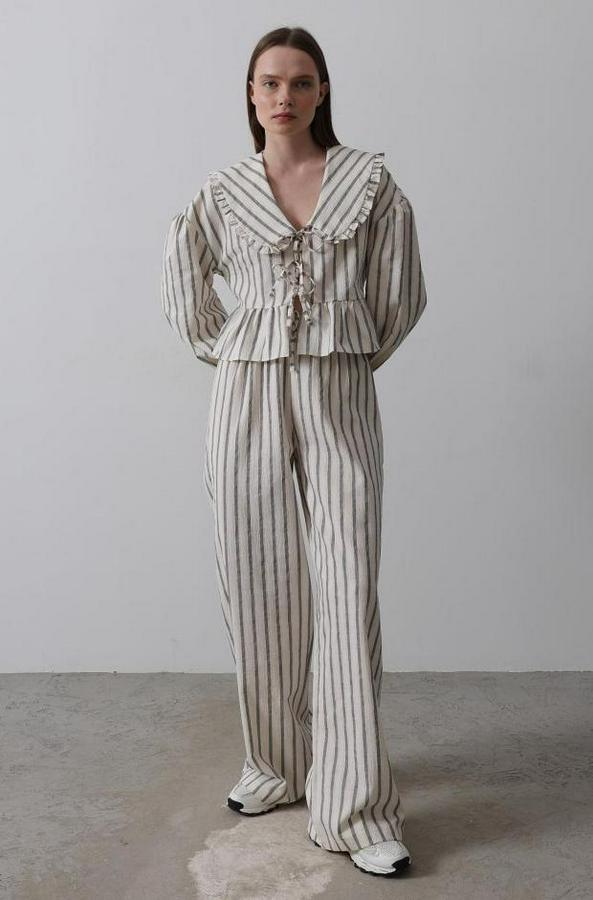 Bebe Yakalı Önü Bağlamalı Takım