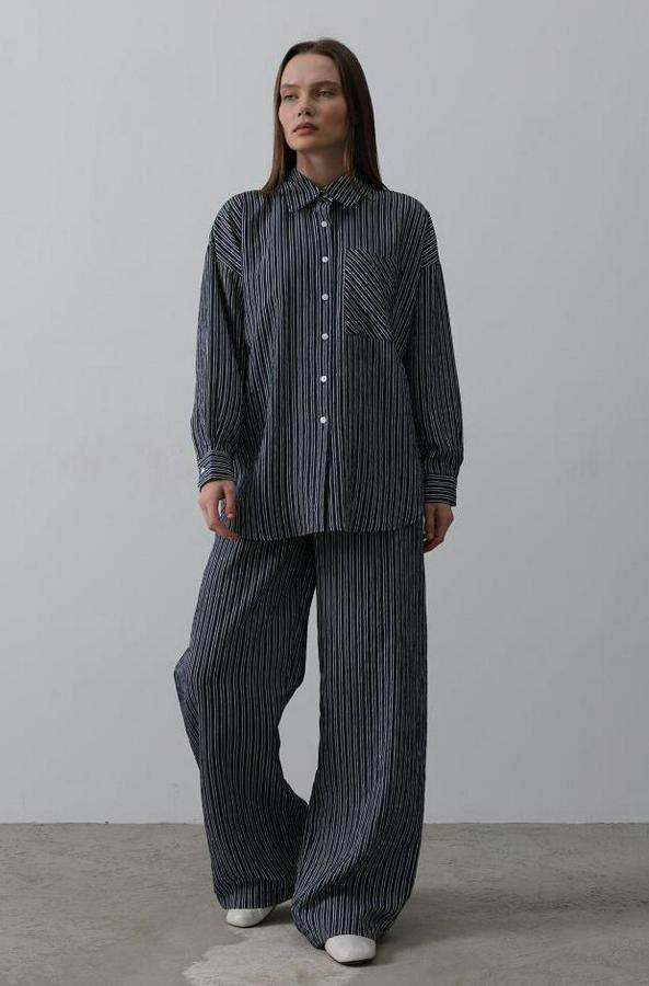 Çizgili Cep Detaylı Oversize Takım