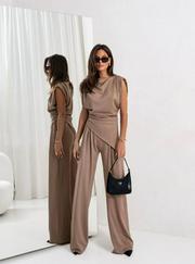 Dalgıç Kumaş Sıfır Kol Bluz Ve Bol Kesim Pantolon Ikili Takım