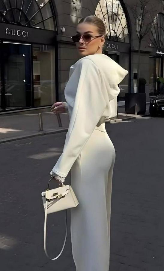 Dantel Işlemeli Kapüşon Detay Hırka Ve Ispanyol Paça Pantolon Ikili Takım