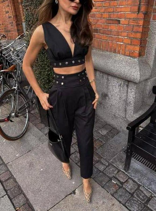 Double Krep Kumaş Düğme Aksesuar Detaylı Takım