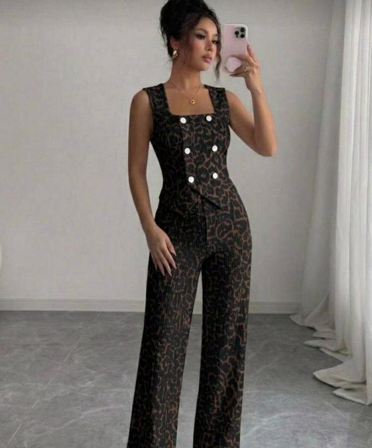 Düğmeli Bürümcük Kumaş Takım