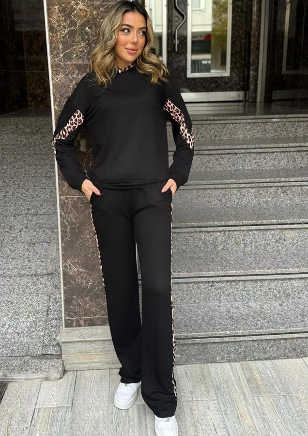 Kapüşonlu Leopar Detay Sweat Ve Yüksek Bel Yanları Leopar Şeritli Bol Paça Pantolon Ikili Takım