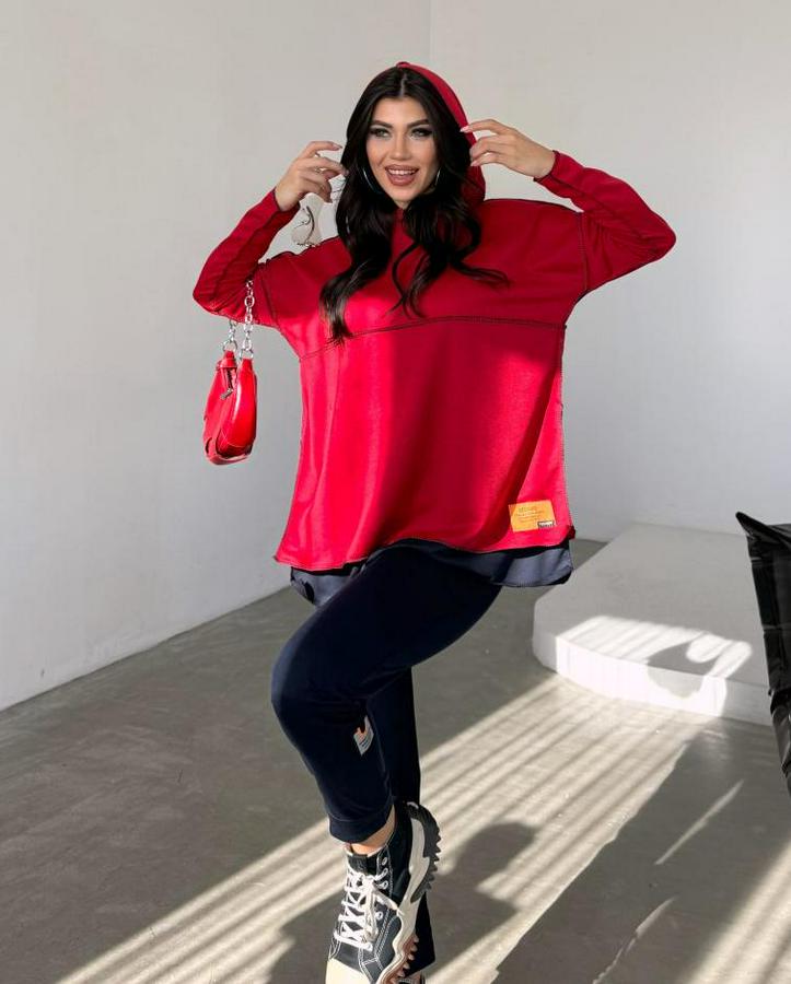 Kırmızı Kapşonlu Etek Ucu Detay Arma Ters Dikiş Gorunumlu Ikili Takım