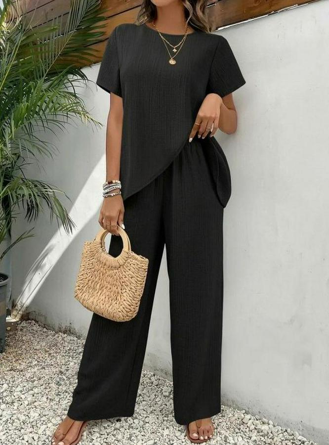 Kısa Kollu Bisiklet Yaka Asimetrik Kesim Detaylı Bürümcük Bluz Ve Pantolon Ikili Takım